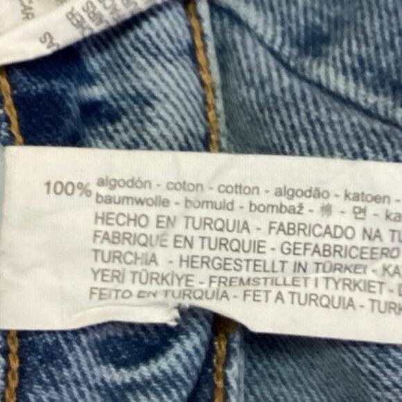 Zara Women's Blue Light Wash High Rise Distressed Relaxed Straight Denim Jeans 2 - Picture 5 of 5